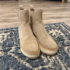 Dolce Vita Light Tan Ankle Booties